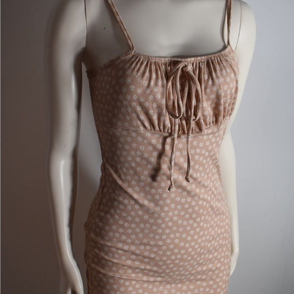 Floral Coquette Beige Slip Dress - Picture 2 of 9